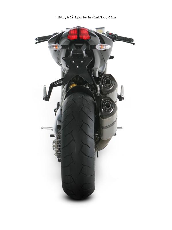 DUCATI STREETFIGHTER AKRAPOVIC ECHAPPEMENT MOTO 3